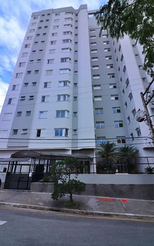 Apartamento à venda com 87m², 3 quartos e 2 vagasFachada