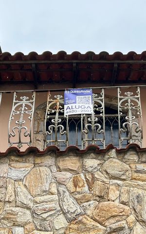 Casa para alugar com 90m², 2 quartos e 1 vagaFachada + plaquinha