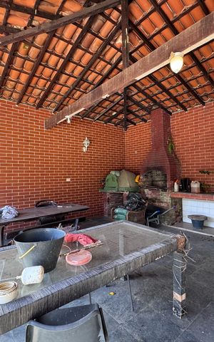 Casa à venda com 5000m², 2 quartos e 5 vagas