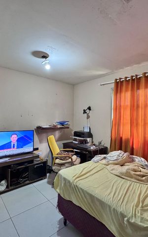 Casa à venda com 5000m², 2 quartos e 5 vagas Casa à venda com 5000m², 2 quartos e 5 vagasSuíte