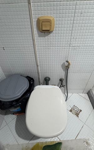 Casa à venda com 5000m², 2 quartos e 5 vagas Casa à venda com 5000m², 2 quartos e 5 vagasBanheiro Social