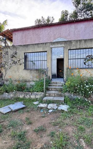 Casa à venda com 5000m², 2 quartos e 5 vagas