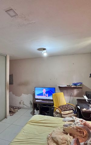 Casa à venda com 5000m², 2 quartos e 5 vagas Casa à venda com 5000m², 2 quartos e 5 vagasSuíte