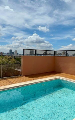 Apartamento à venda com 250m², 3 quartos e 4 vagas Apartamento à venda com 250m², 3 quartos e 4 vagasPiscina