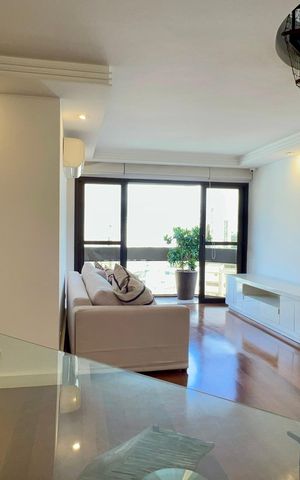 Apartamento à venda com 250m², 3 quartos e 4 vagas Apartamento à venda com 250m², 3 quartos e 4 vagasSala de Jantar