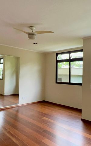Apartamento à venda com 250m², 3 quartos e 4 vagas Apartamento à venda com 250m², 3 quartos e 4 vagasAcademia
