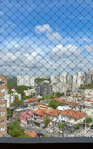 Apartamento à venda com 250m², 3 quartos e 4 vagas Apartamento à venda com 250m², 3 quartos e 4 vagasVaranda