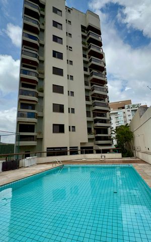 Apartamento à venda com 250m², 3 quartos e 4 vagas Apartamento à venda com 250m², 3 quartos e 4 vagasFachada