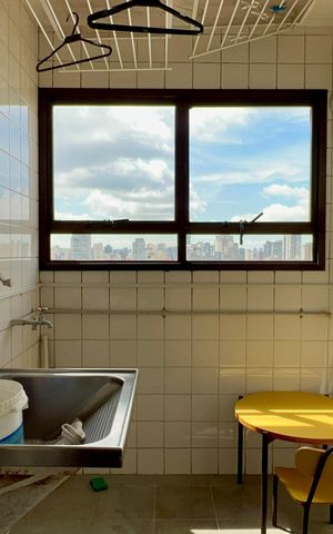 Apartamento à venda com 250m², 3 quartos e 4 vagas Apartamento à venda com 250m², 3 quartos e 4 vagasÁrea de Serviço