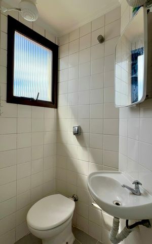 Apartamento à venda com 250m², 3 quartos e 4 vagas Apartamento à venda com 250m², 3 quartos e 4 vagasBanheiro de serviço