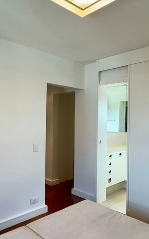 Apartamento à venda com 250m², 3 quartos e 4 vagas Apartamento à venda com 250m², 3 quartos e 4 vagasSuite