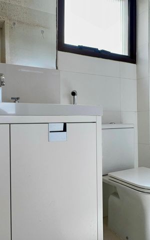 Apartamento à venda com 250m², 3 quartos e 4 vagas Apartamento à venda com 250m², 3 quartos e 4 vagasBanheiro da Suíte