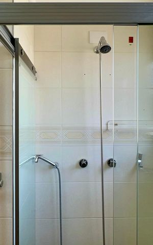 Apartamento à venda com 250m², 3 quartos e 4 vagas Apartamento à venda com 250m², 3 quartos e 4 vagasBanheiro