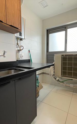 Apartamento à venda com 54m², 2 quartos e 1 vaga Apartamento à venda com 54m², 2 quartos e 1 vagaCozinha e Área de Serviço