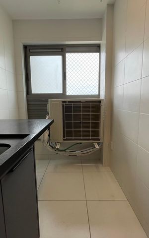 Apartamento à venda com 54m², 2 quartos e 1 vaga Apartamento à venda com 54m², 2 quartos e 1 vagaCozinha e Área de Serviço