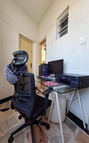 Apartamento à venda com 117m², 2 quartos e sem vaga Apartamento à venda com 117m², 2 quartos e sem vagaEscritório