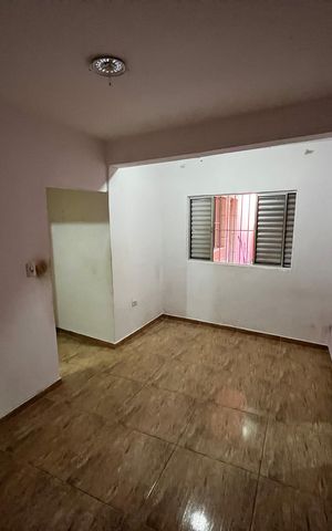 Casa à venda com 92m², 3 quartos e 2 vagas Casa à venda com 92m², 3 quartos e 2 vagasBanheiro de serviço