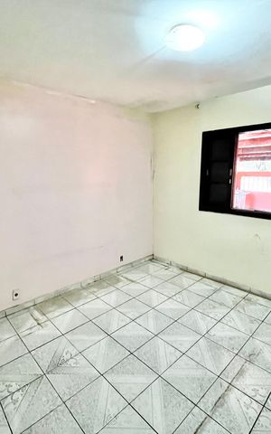 Casa à venda com 92m², 3 quartos e 2 vagas Casa à venda com 92m², 3 quartos e 2 vagasQuarto 2