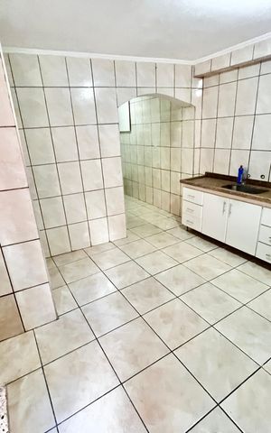 Casa à venda com 92m², 3 quartos e 2 vagas Casa à venda com 92m², 3 quartos e 2 vagasCozinha