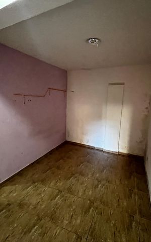 Casa à venda com 92m², 3 quartos e 2 vagas Casa à venda com 92m², 3 quartos e 2 vagasBanheiro de serviço
