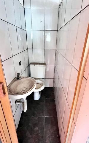 Casa à venda com 92m², 3 quartos e 2 vagas Casa à venda com 92m², 3 quartos e 2 vagasVaranda gourmet Banheiro