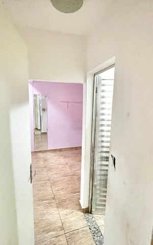 Casa à venda com 92m², 3 quartos e 2 vagas Casa à venda com 92m², 3 quartos e 2 vagasCorredor