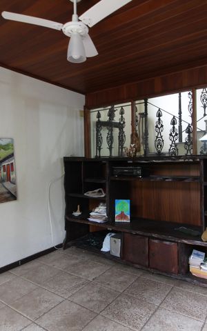 Casa de condomínio à venda com 392m², 4 quartos e 2 vagasSala 2