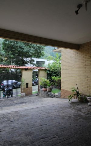 Casa de condomínio à venda com 392m², 4 quartos e 2 vagasGaragem