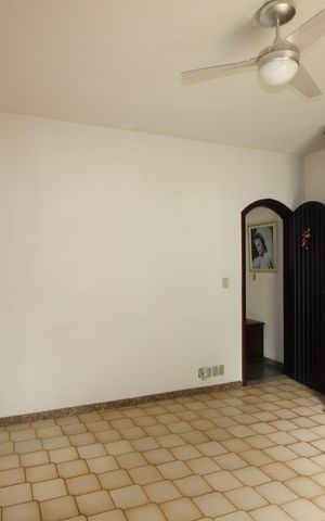 Casa de condomínio à venda com 392m², 4 quartos e 2 vagasSuíte 1