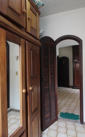 Casa de condomínio à venda com 392m², 4 quartos e 2 vagasSuíte 1- Closet