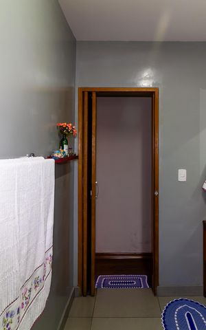Casa à venda com 156m², 5 quartos e 1 vaga Casa à venda com 156m², 5 quartos e 1 vagaCasa 1 Banheiro 2
