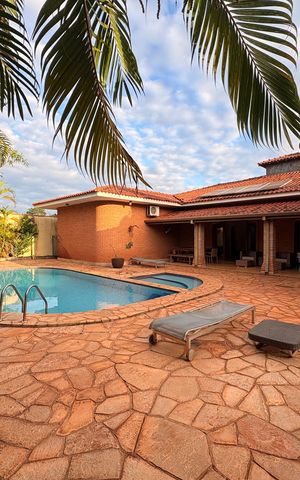 Casa para alugar com 900m², 5 quartos e sem vaga Casa para alugar com 900m², 5 quartos e sem vagaPiscina