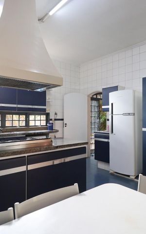 Casa para alugar com 900m², 5 quartos e sem vaga Casa para alugar com 900m², 5 quartos e sem vagaCozinha