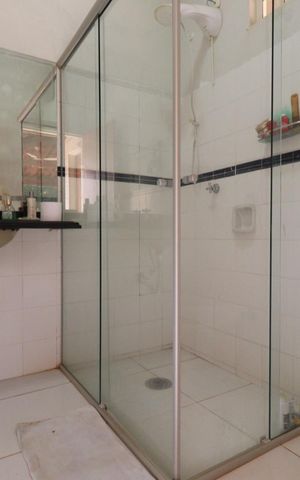 Casa para alugar com 900m², 5 quartos e sem vaga Casa para alugar com 900m², 5 quartos e sem vagaBanheiro piscina