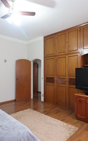 Casa para alugar com 900m², 5 quartos e sem vaga Casa para alugar com 900m², 5 quartos e sem vagaSuíte 1