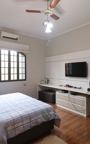 Casa para alugar com 900m², 5 quartos e sem vaga Casa para alugar com 900m², 5 quartos e sem vagaSuíte 3