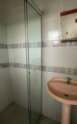 Casa para alugar com 180m², 3 quartos e 3 vagas Casa para alugar com 180m², 3 quartos e 3 vagasBanheiro Suíte