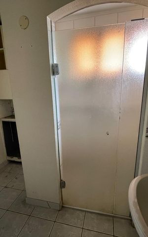 Casa para alugar com 180m², 3 quartos e 3 vagas Casa para alugar com 180m², 3 quartos e 3 vagasBanheiro Suíte