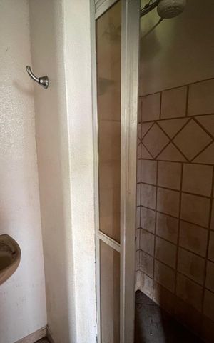Casa para alugar com 180m², 3 quartos e 3 vagas Casa para alugar com 180m², 3 quartos e 3 vagasBanheiro Suíte