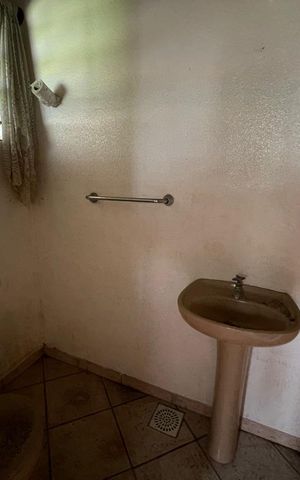 Casa para alugar com 180m², 3 quartos e 3 vagas Casa para alugar com 180m², 3 quartos e 3 vagasBanheiro Suíte