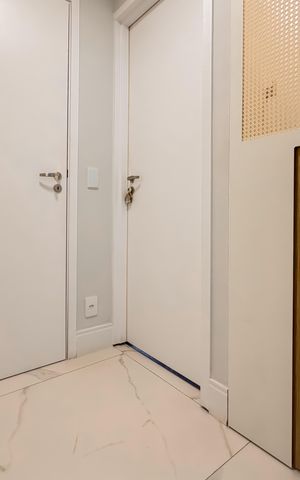 Apartamento à venda com 85m², 2 quartos e 2 vagas Apartamento à venda com 85m², 2 quartos e 2 vagasCorredor