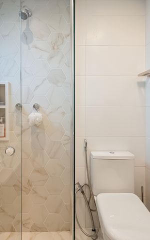 Apartamento à venda com 85m², 2 quartos e 2 vagas Apartamento à venda com 85m², 2 quartos e 2 vagasBanheiro da Suíte 1