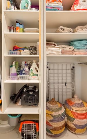 Apartamento à venda com 85m², 2 quartos e 2 vagas Apartamento à venda com 85m², 2 quartos e 2 vagasCorredor - Armários