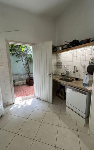 Casa à venda com 300m², 5 quartos e 4 vagas