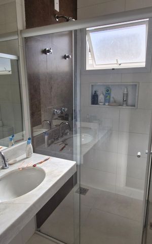 Casa de condomínio à venda com 191m², 4 quartos e 4 vagas