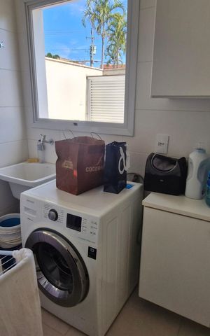 Casa de condomínio à venda com 191m², 4 quartos e 4 vagas
