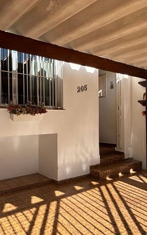 Casa à venda com 139m², 3 quartos e 1 vaga Casa à venda com 139m², 3 quartos e 1 vagaGaragem