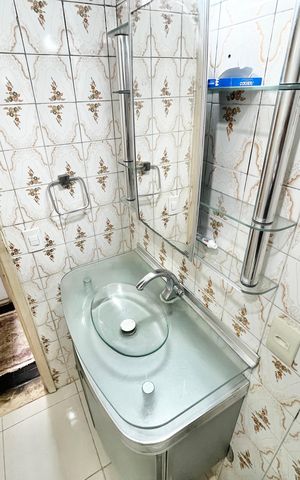 Apartamento à venda com 53m², 2 quartos e 1 vaga Apartamento à venda com 53m², 2 quartos e 1 vagaBanheiro