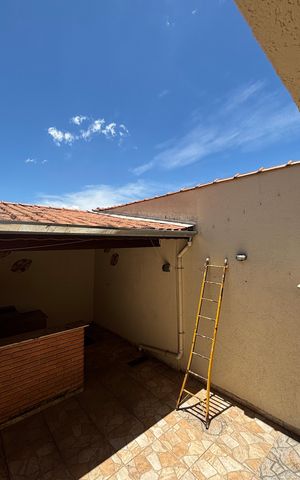 Casa à venda com 265m², 3 quartos e 2 vagasEspaço Gourmet - Quintal
