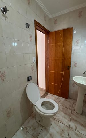 Casa à venda com 265m², 3 quartos e 2 vagasBanheiro da Suíte 2